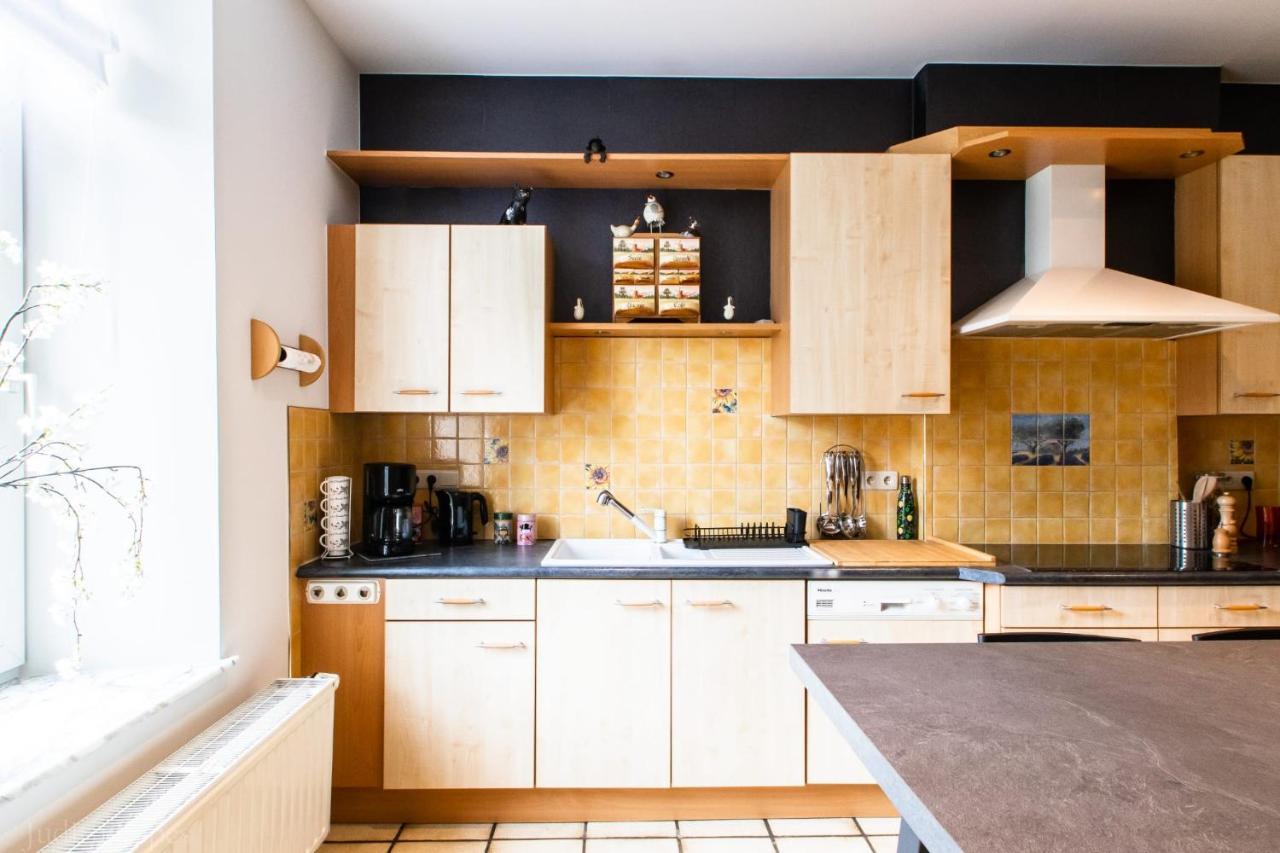 Maison Spacieuse Unifamiliale. Gite La Clochette Bastogne Bagian luar foto