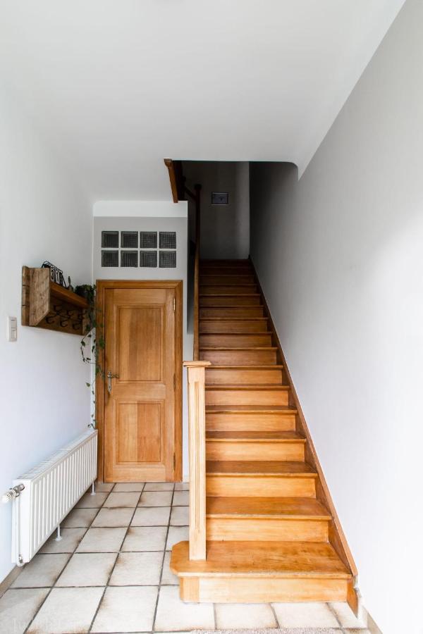Maison Spacieuse Unifamiliale. Gite La Clochette Bastogne Bagian luar foto